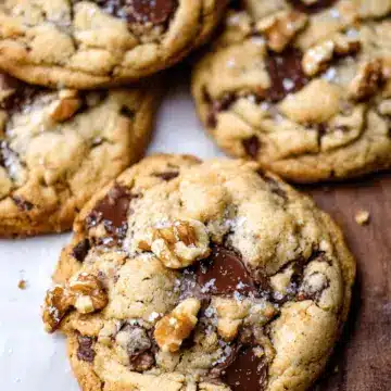 Walnut Chocolate Chip Cookies