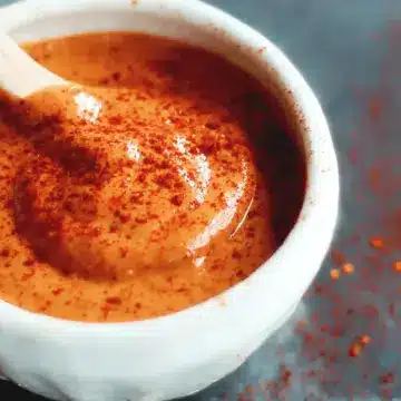 Smoky Chipotle Sauce {Clean Eating}