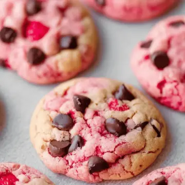 Strawberry Chocolate Chip Cookies