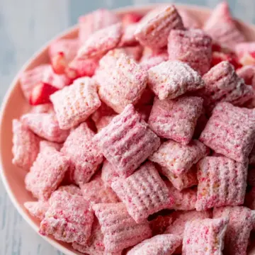 Strawberry Shortcake Puppy Chow
