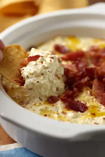 Banana Pepper and Bacon Hot Dip
