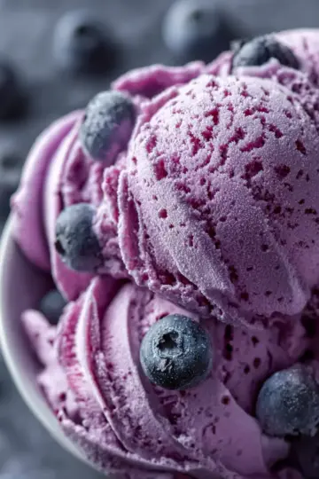 Delicious Blueberry Frozen Yogurt